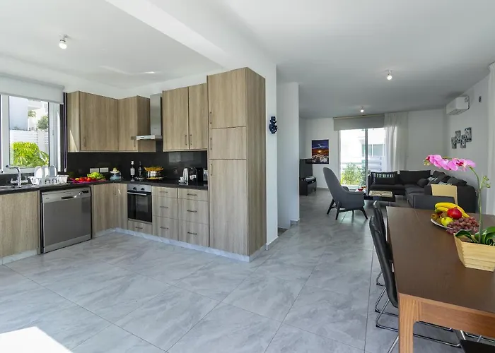 Vila Protaras Araella *