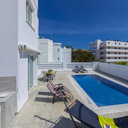 Villa Protaras Araella *