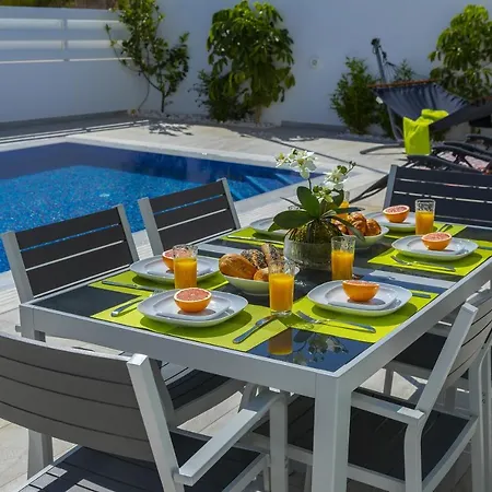 Protaras Araella Villa *