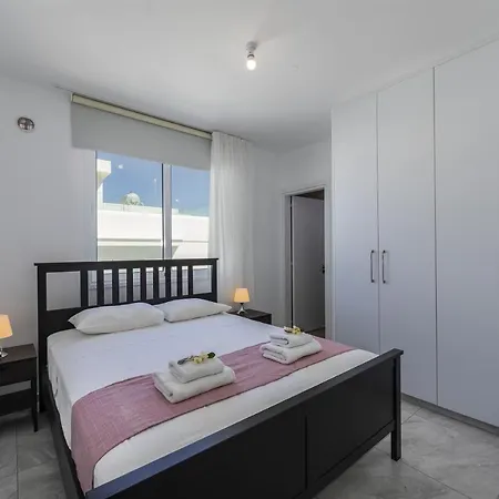 Villa Protaras Araella *