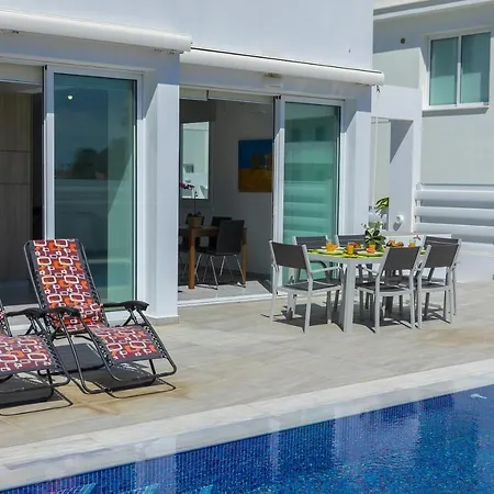 Protaras Araella Villa *